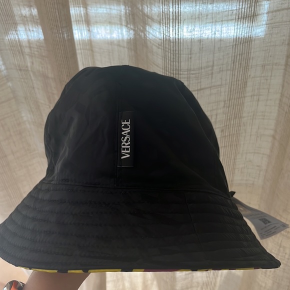 Versace La Greca Reversible Bucket Hat | BRAND NEW - Picture 4 of 9